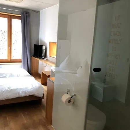 Haus 12