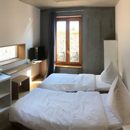 Haus 12 Hotel